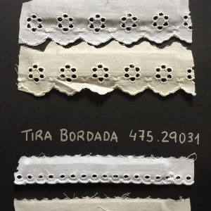Tiras bordadas