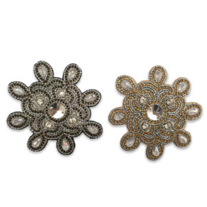 Parche ornamental disponible en plata y oro