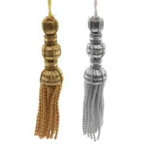 Borla decorativa oro y plata con flecos estructurados y colgador