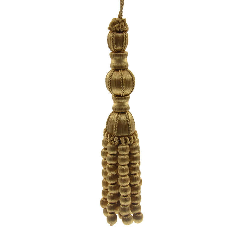 Borla decorativa larga con estructura de bolitas