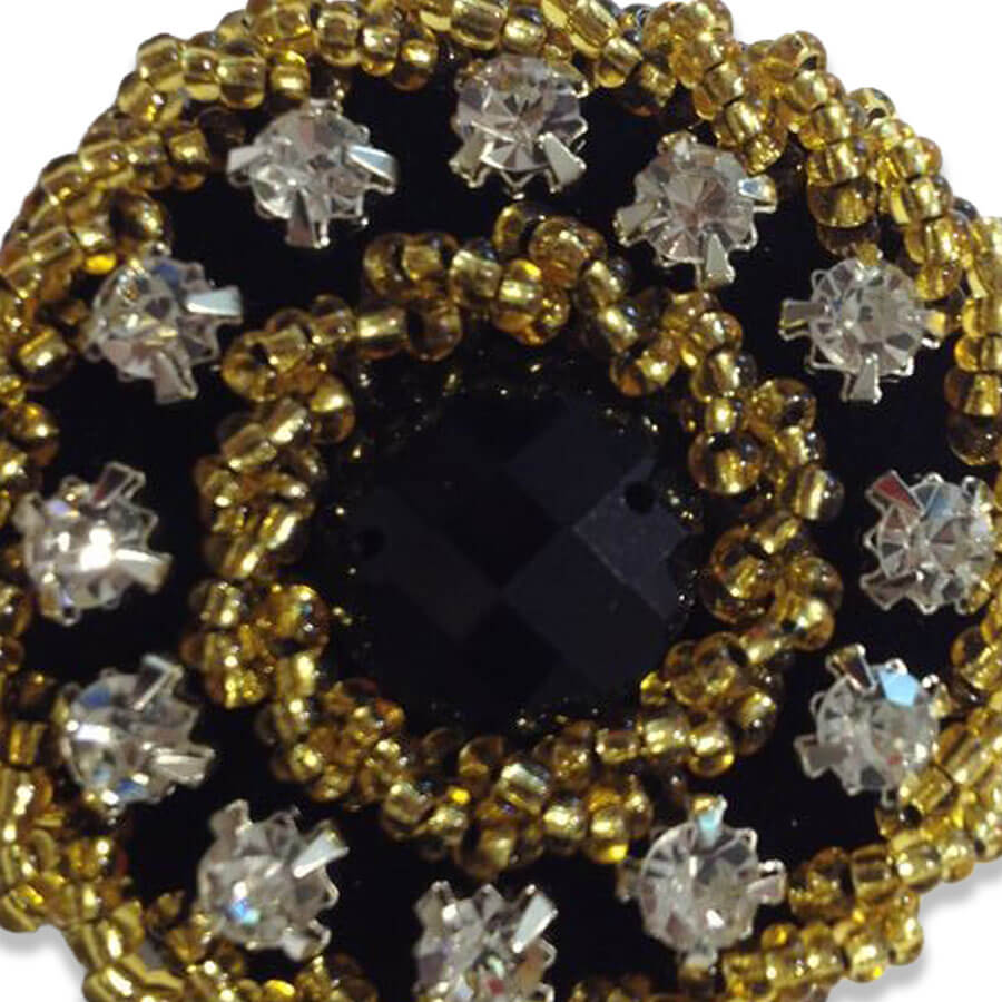 26578601260-boton-bordado-con-cristales Botón joya bordado con cristales