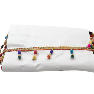 fleco textil con borlas de colores