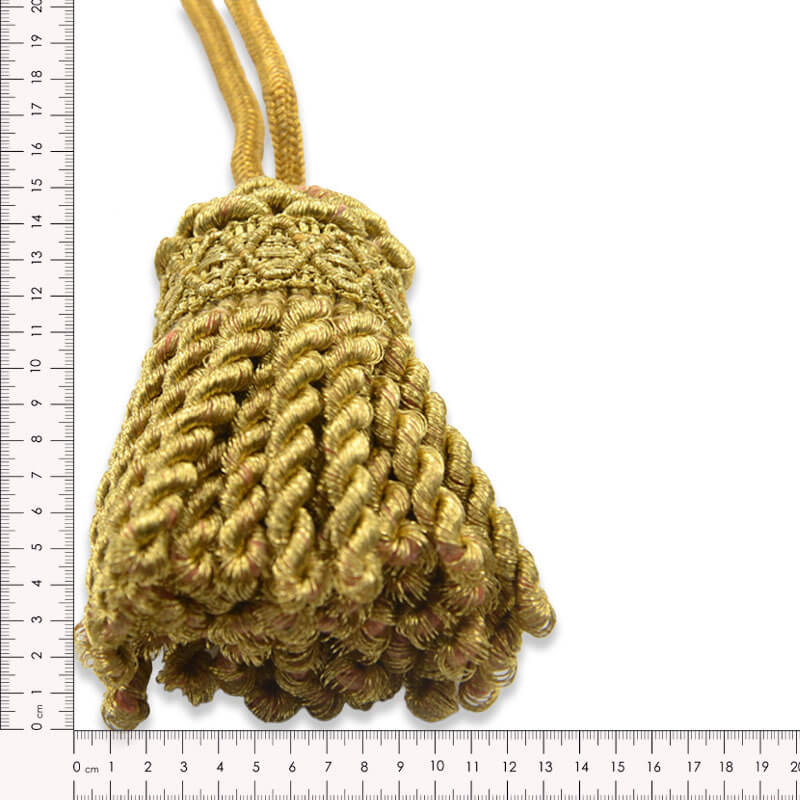 Borla de hilo metalizado oro de 15 cm