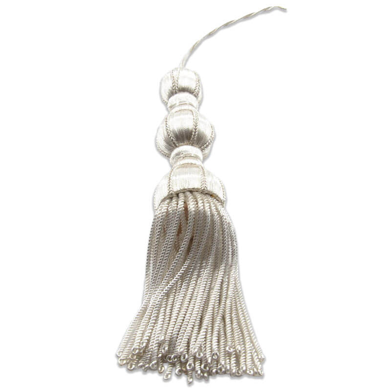 Borla grande plata para cordones y acabados