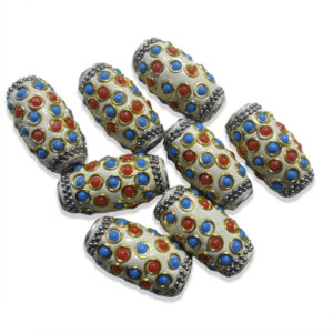 Cuenta tubular esmaltada multicolor de 3 cm