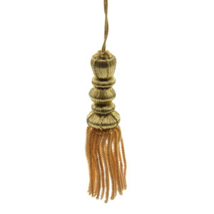 Borla de alambrillo en color oro con 5 maderas de 10 cm