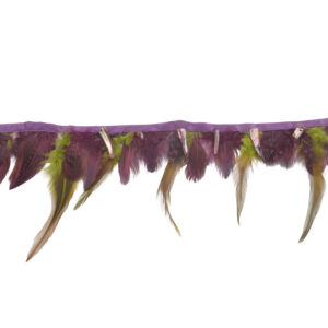 Tira de plumas en tonos morados y verdes