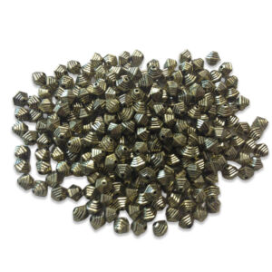 Abalorio pirámide metalizada para confección referencia 265451611011