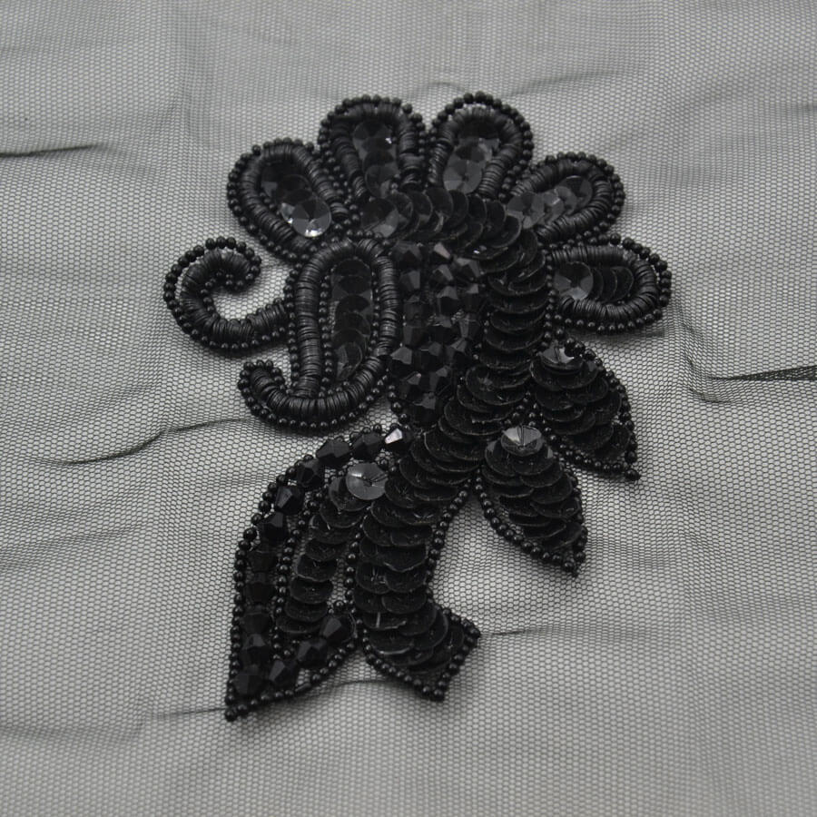 Aplique decorativo negro para carnaval