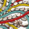Aplique textil con rocalla y cristales multicolor